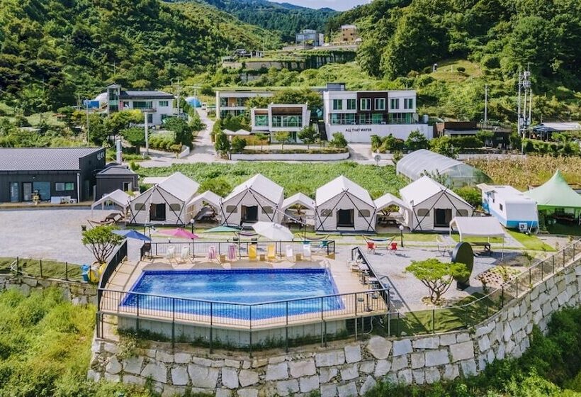 פנסיון Gapyeong Cheongchun Glamping & Caravan