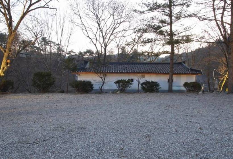 פנסיון Gapyeong Yongsu Greenland Glamping