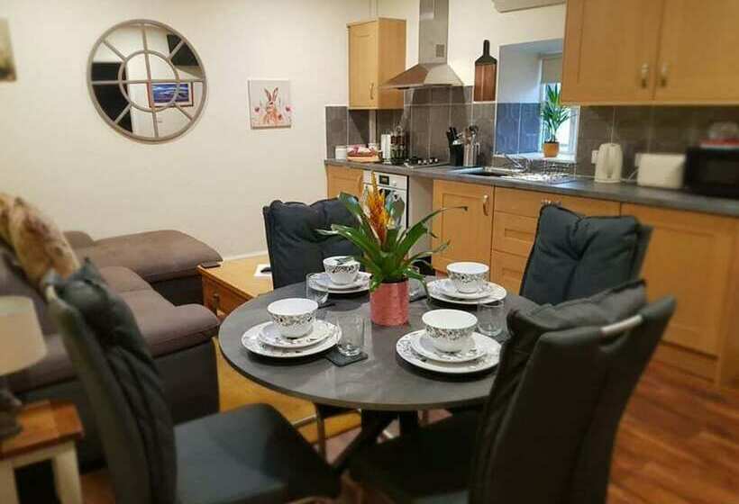 The Musical Ceol Cottage 1 Bedroom   Sleeps Four