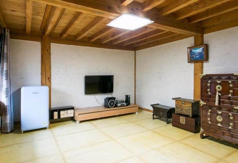 Youngwol Dudeokgol Hyu Pension