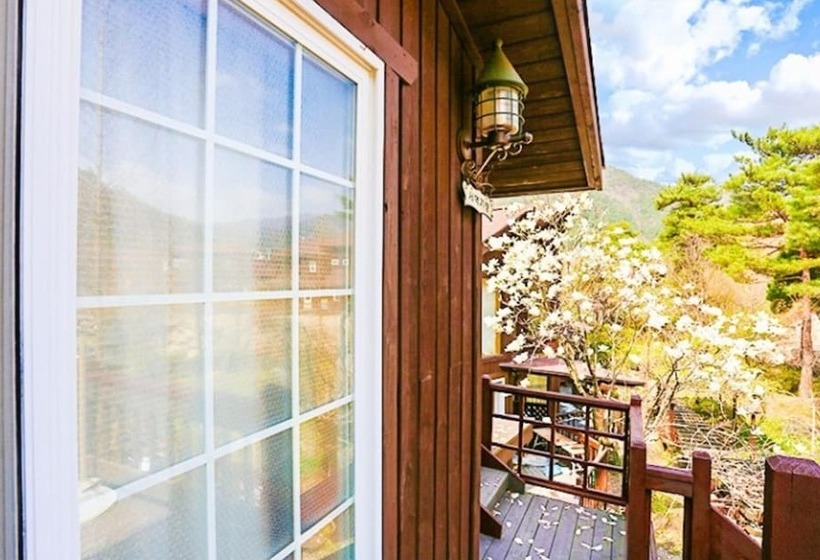 Muju Clouds Pension