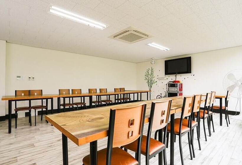 Hamyang Saedeulbaramhwangto Pension