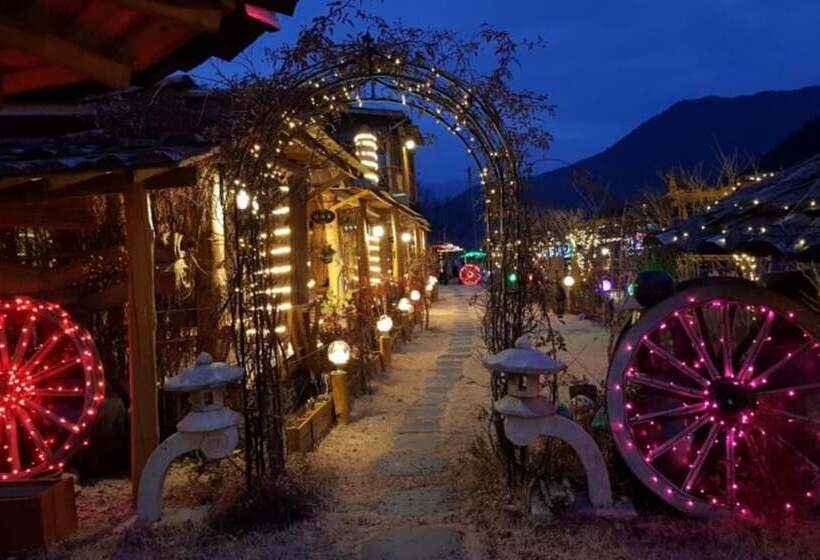 Muju Heukjip Punggyeong Pension