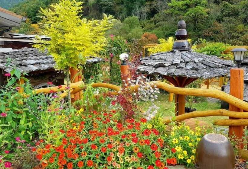 Muju Heukjip Punggyeong Pension