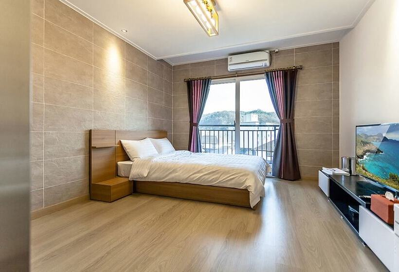بنسيون Bonghwa Chunyangmok Hostel