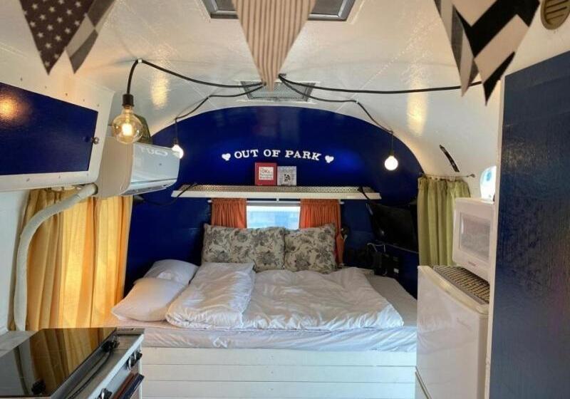 פנסיון Out Of Park