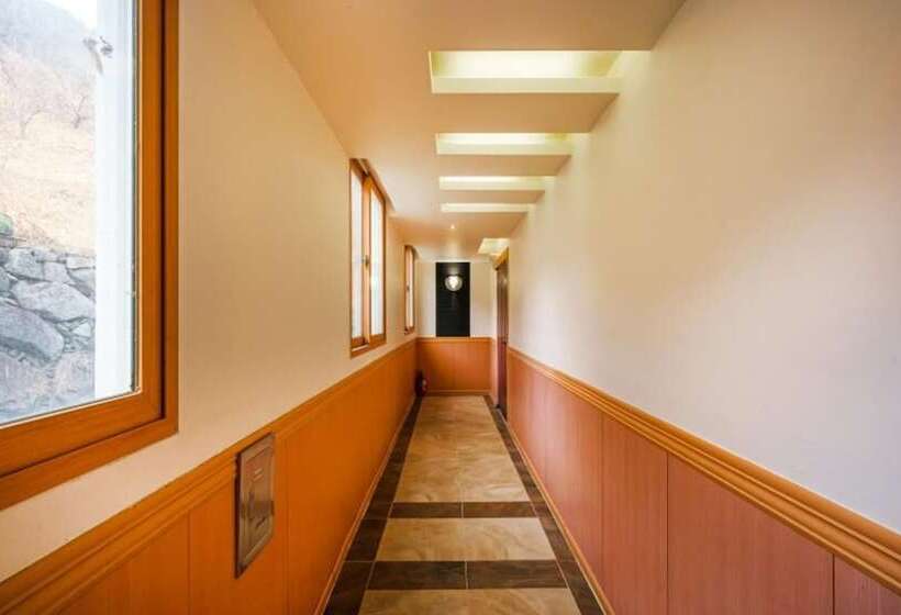 بنسيون Hamyang Jiri Resort Bed And Breakfast