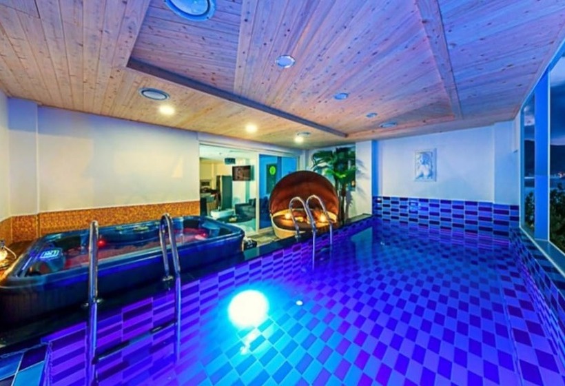 פנסיון Nanhae Jeogsila Pool Villa
