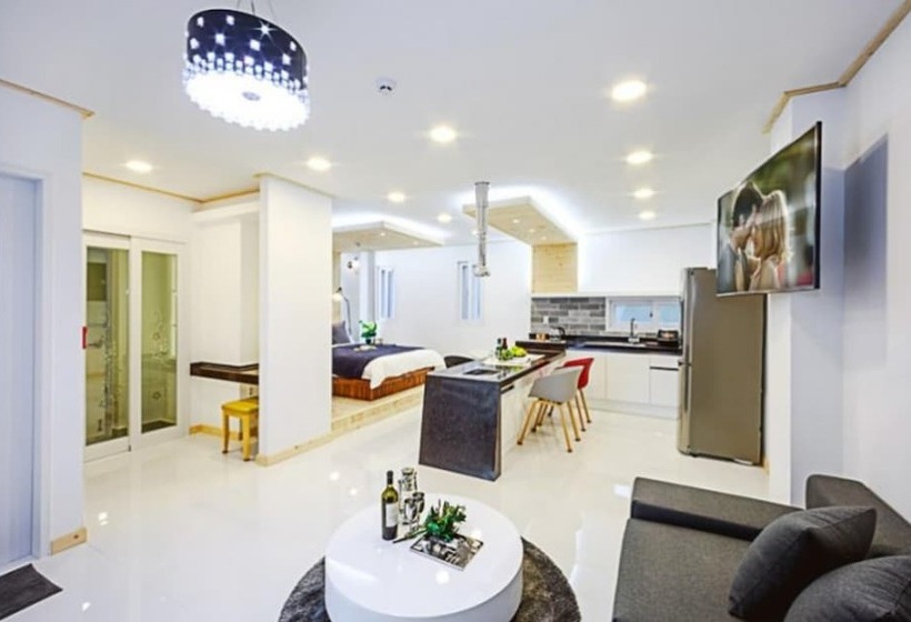 ペンション Nanhae Jeogsila Pool Villa