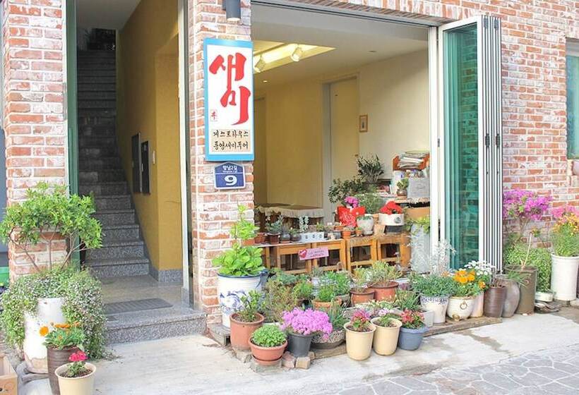 Pension (Hôtel basse catégorie) Tongyeong Semiee Guest House