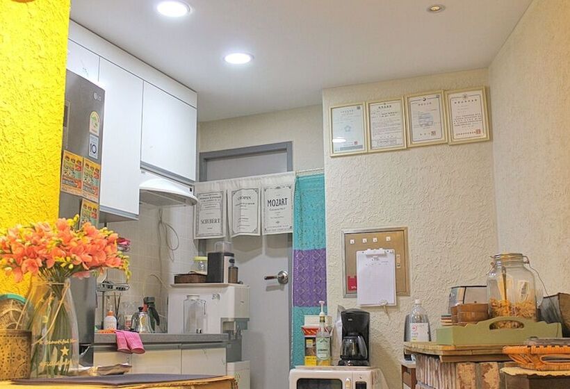Pension (Hôtel basse catégorie) Tongyeong Semiee Guest House