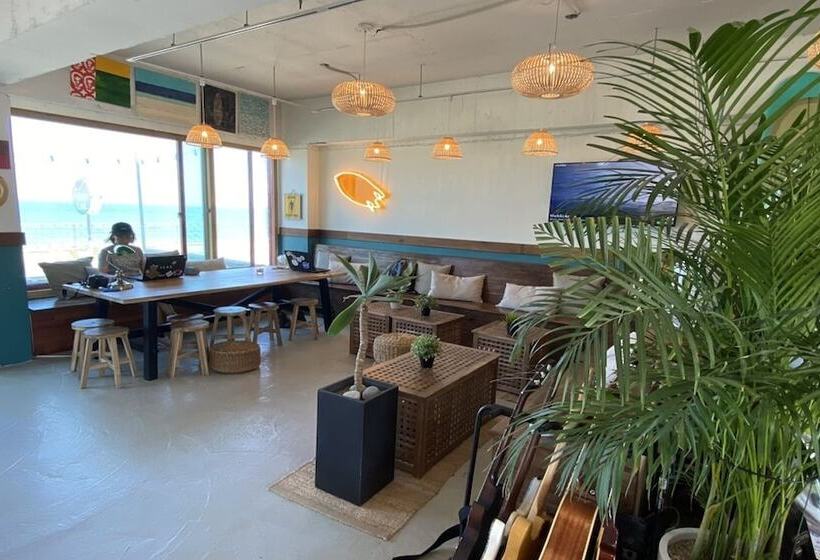 بنسيون Yangyang Surf Lab