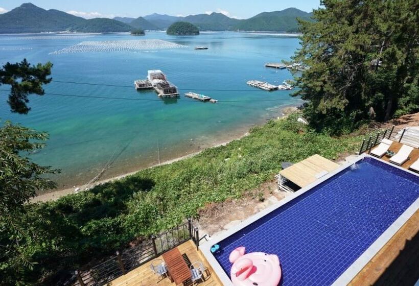 Tongyeong Glow Pension