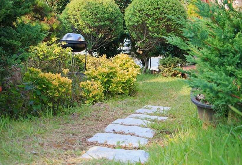 Tongyeong Morning Dew Pension