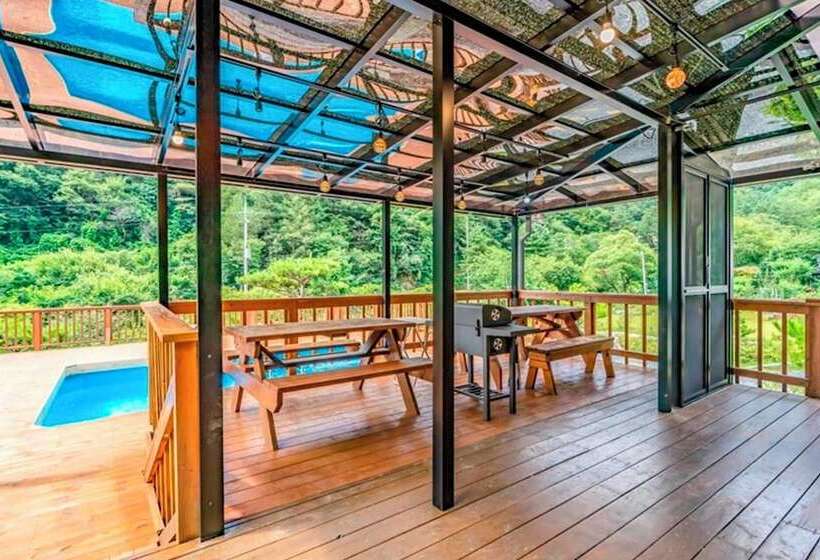 Yangpyeong Galgisan Forest Hill Pension