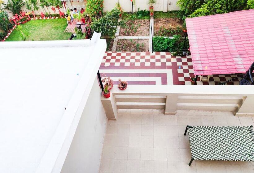 Bed and Breakfast Ubex Home Dehradun