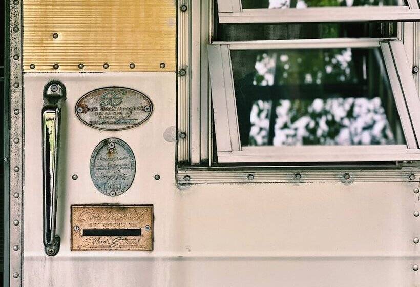 Hotel Ags Trailer House Campground