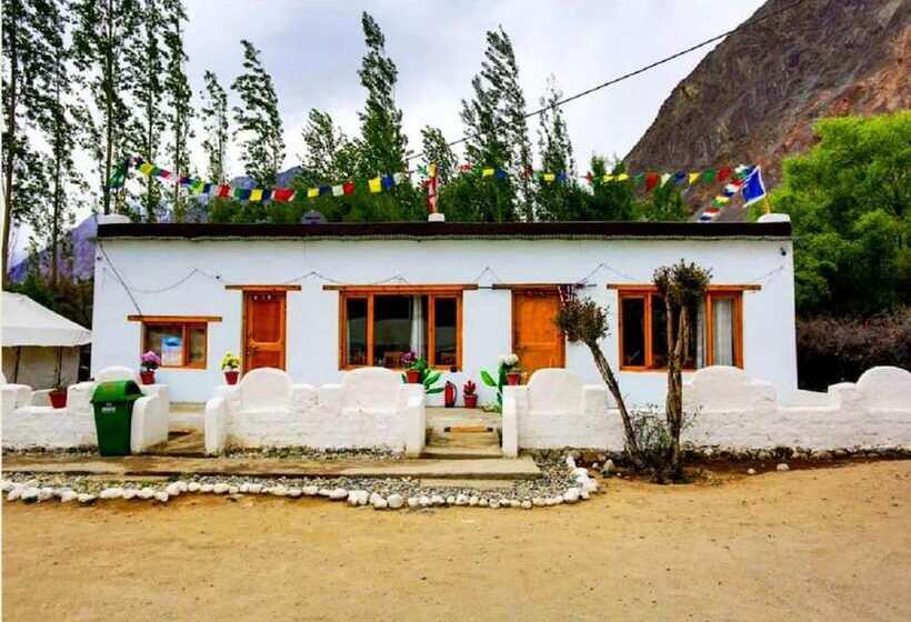 فندق Tih Alpenglow Camp   Nubra