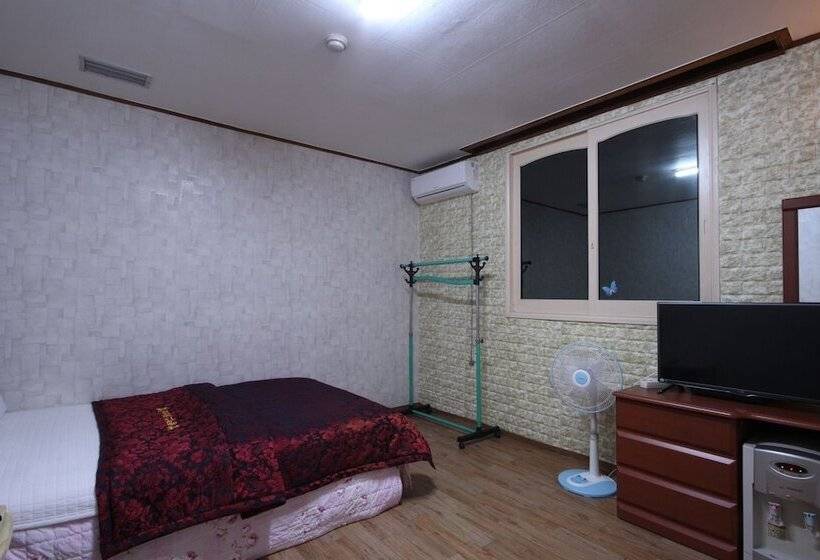 מוטל Andong Plus