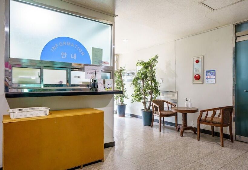 汽车旅馆 Hongcheon Cello