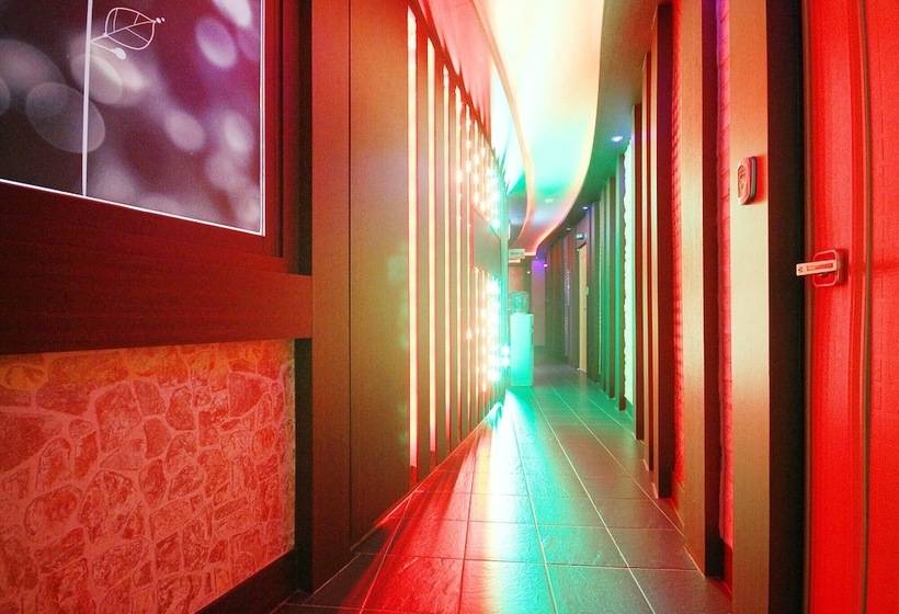 Motel Sacheon Lapis
