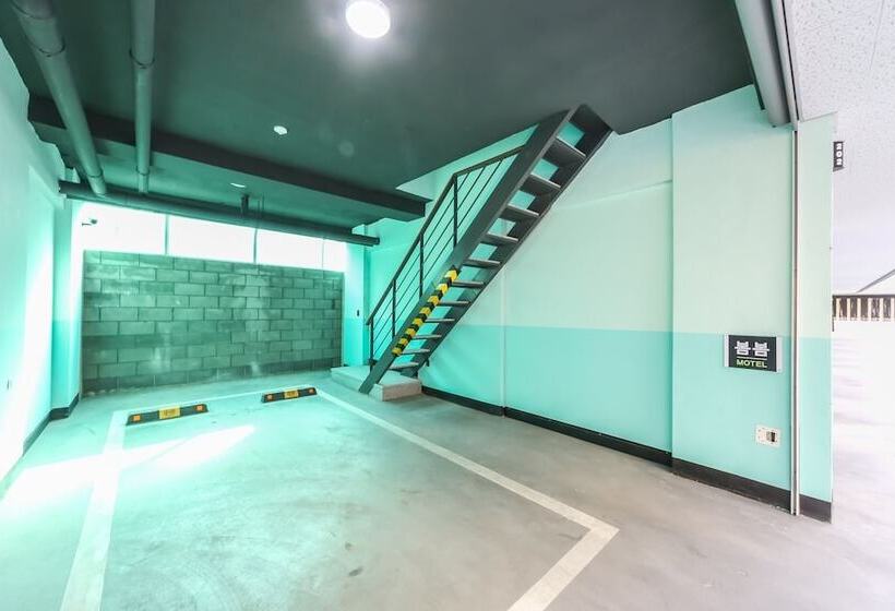 מוטל Seven Palgongsan Bombom