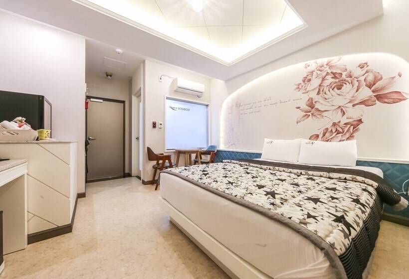 汽车旅馆  Seven Palgongsan Bombom