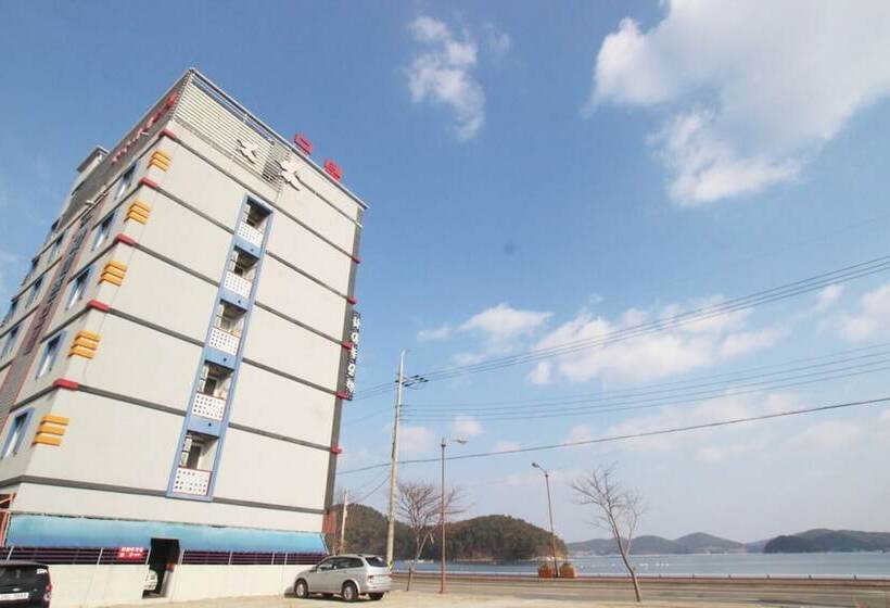 فندق على الطريق Tongyeong Hotel Saizone