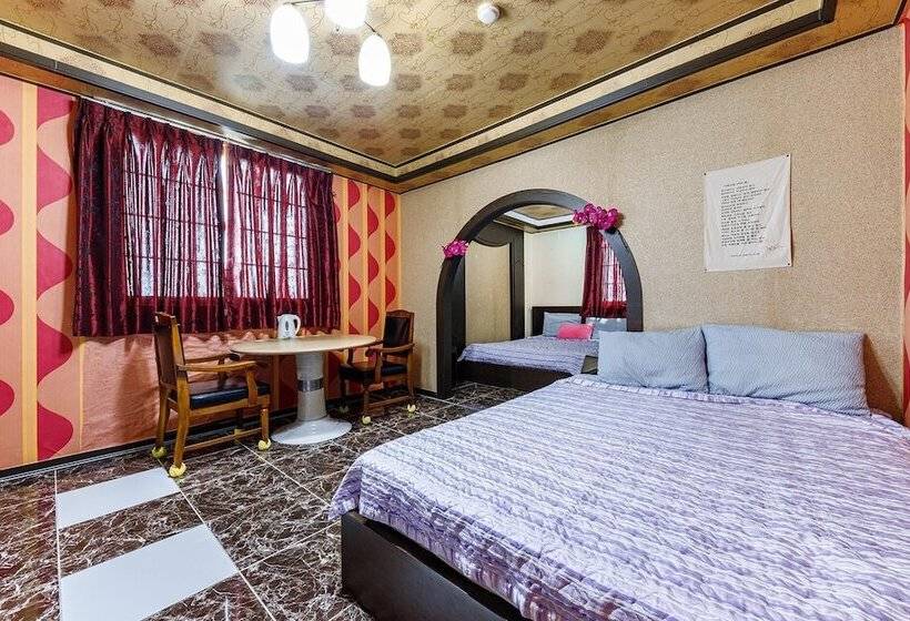 فندق على الطريق Uiryeong Venice
