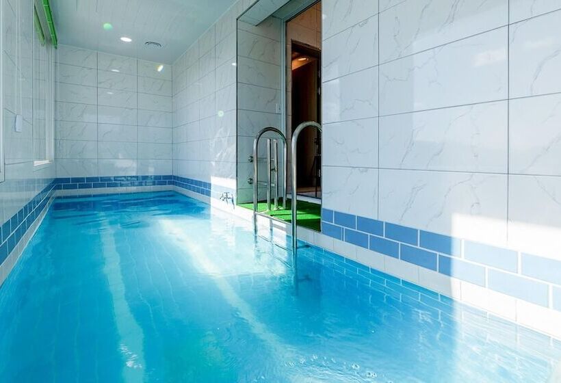 Pensão Gapyeong Grang Narang Pool Villa