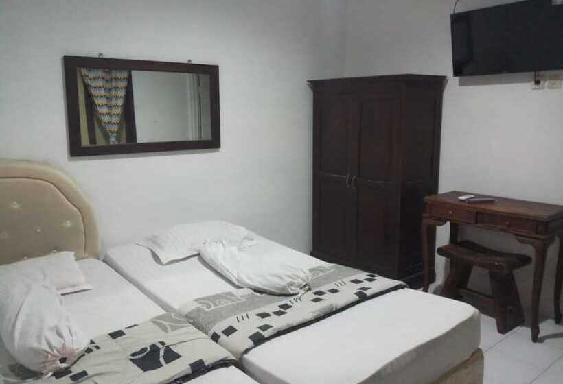 بنسيون Rahayu Bromo 2 Cottage