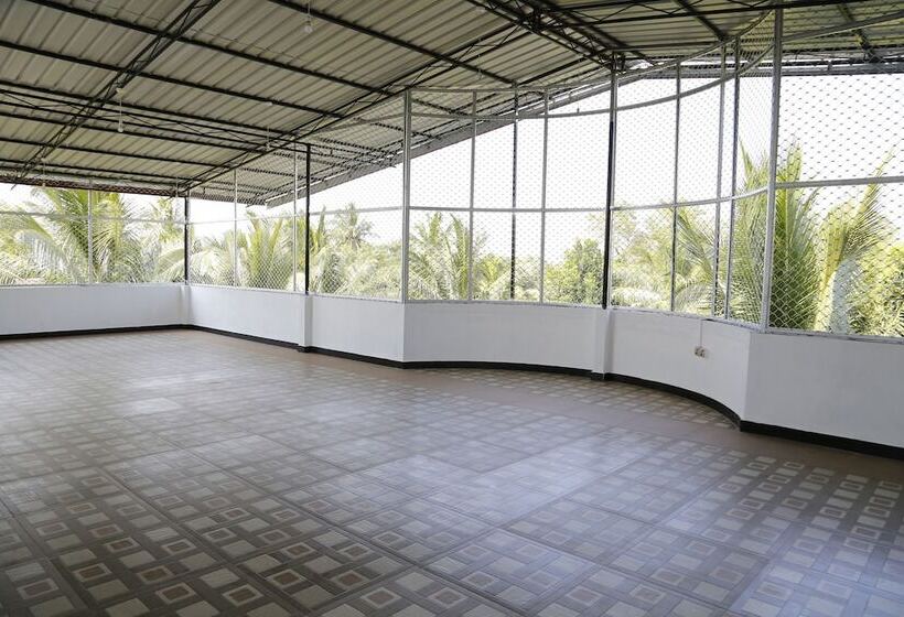 Ananthi Hotels
