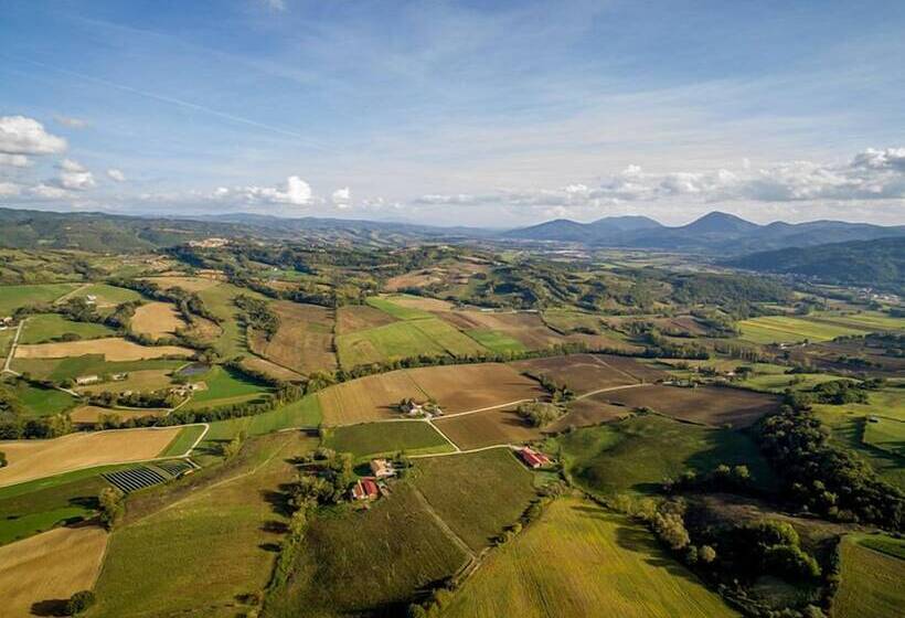 مبيت وإفطار Agriturismo Il Sarale   Umbria