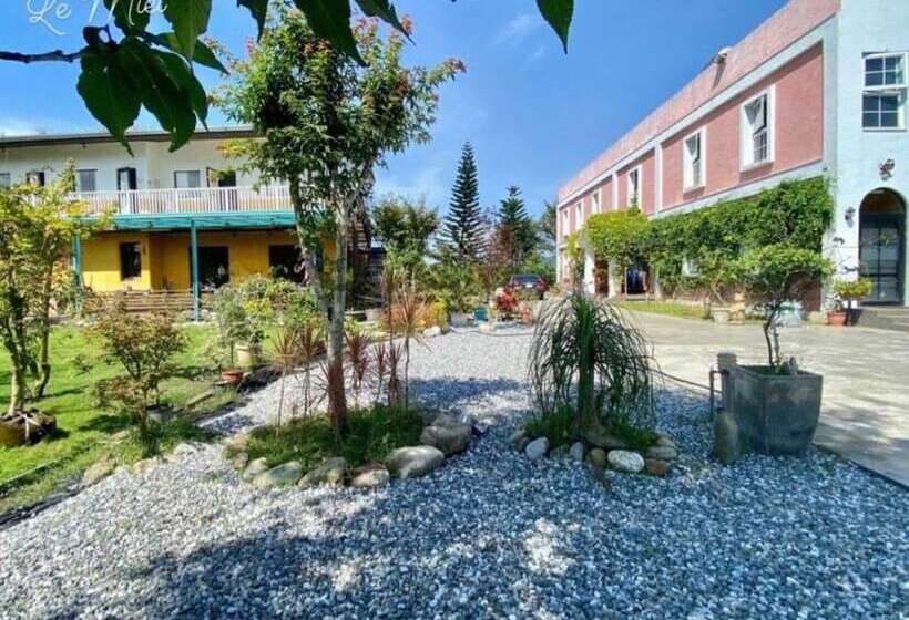 تختخواب و صبحانه Le Miel