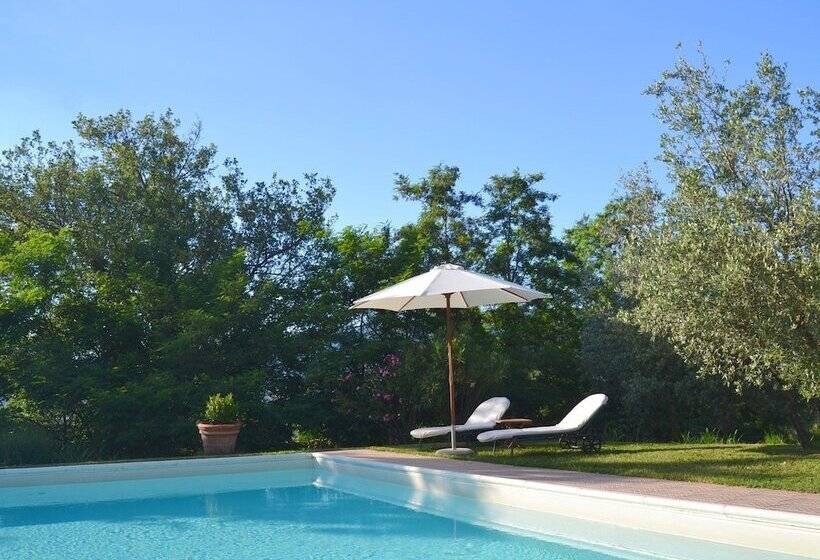 Characteristic Cottage With Private Pool