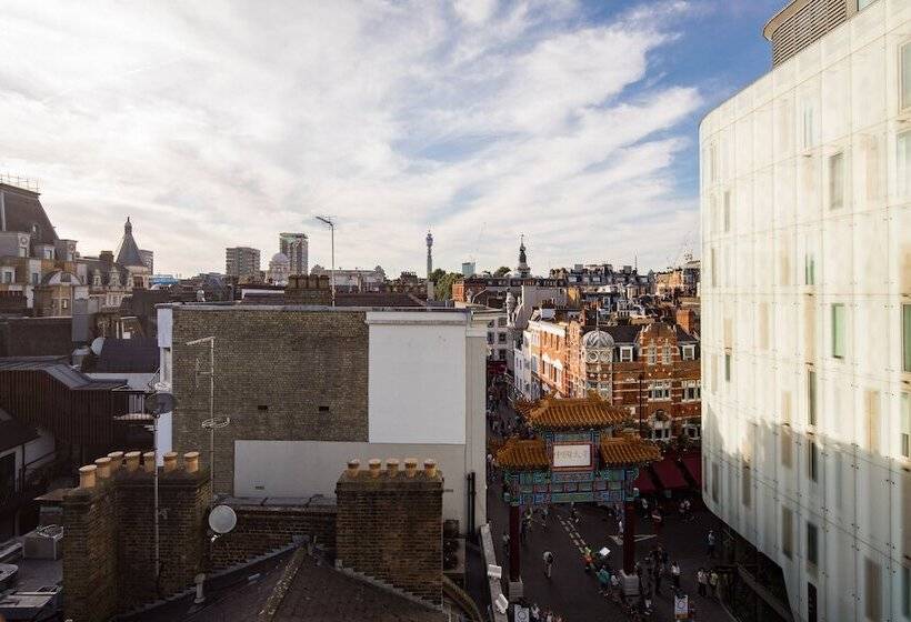 Hausd   Piccadilly Circus