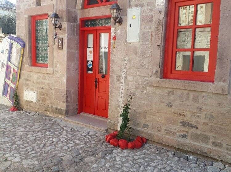 Hayat Alti Otel