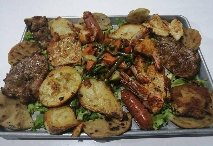 Hostal & Restaurante Bar Xtream