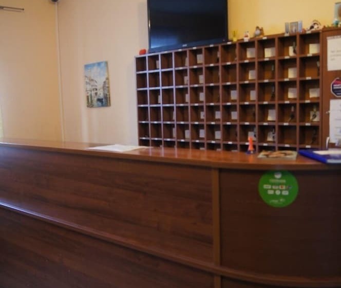Hostel Avrora