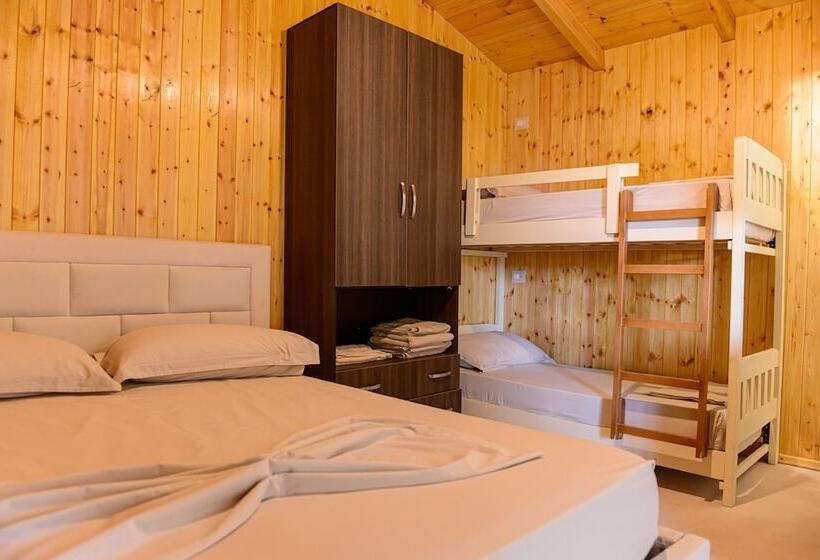 בית מלון כפרי Ecuador Resort