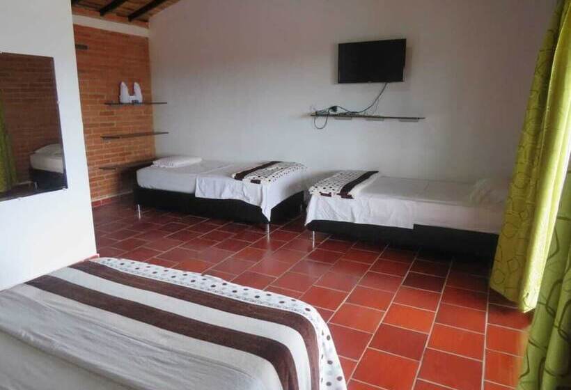 هتل Mirador De Curiti