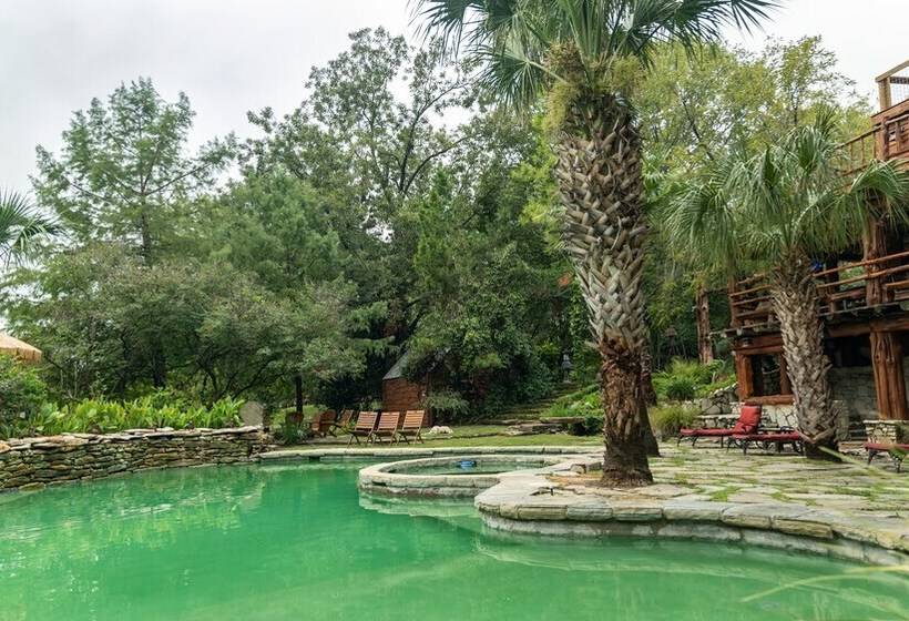 酒店 Moon River Ranch