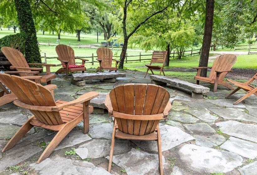 酒店 Moon River Ranch