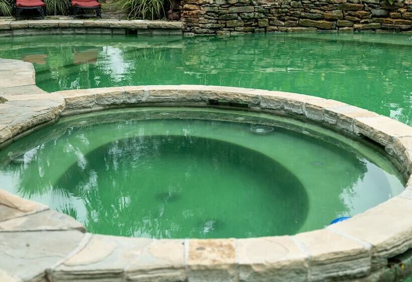 酒店 Moon River Ranch