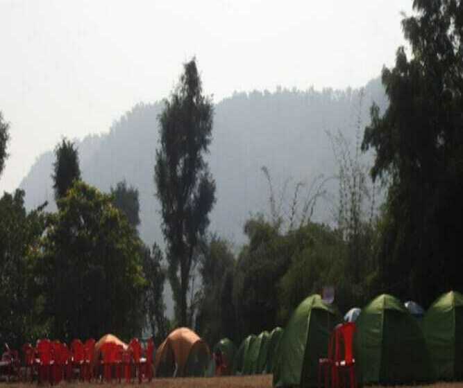 호텔 Moustache Kamp Kalakund