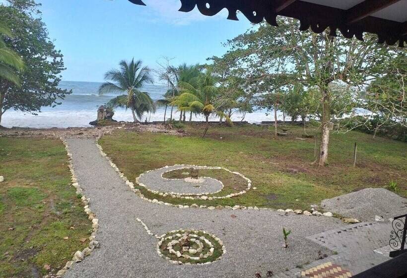 هتل Ocean View Cahuita