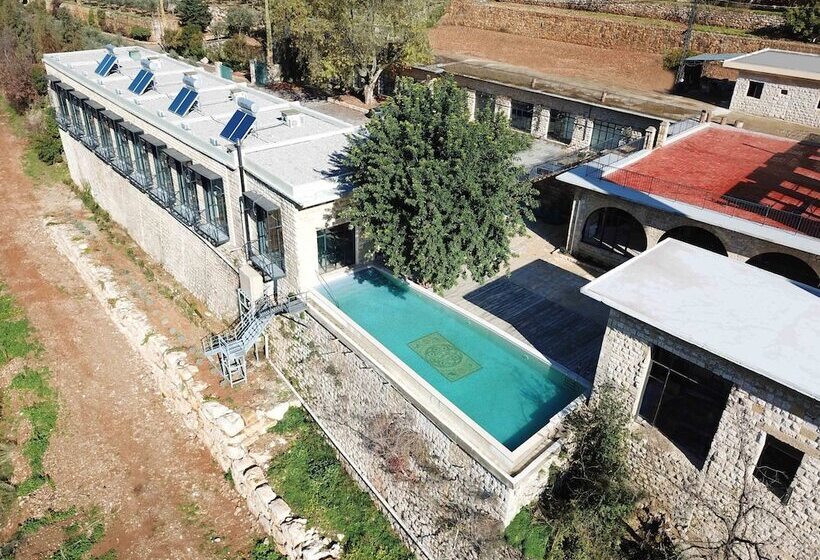 هتل The Silk Valley Resort