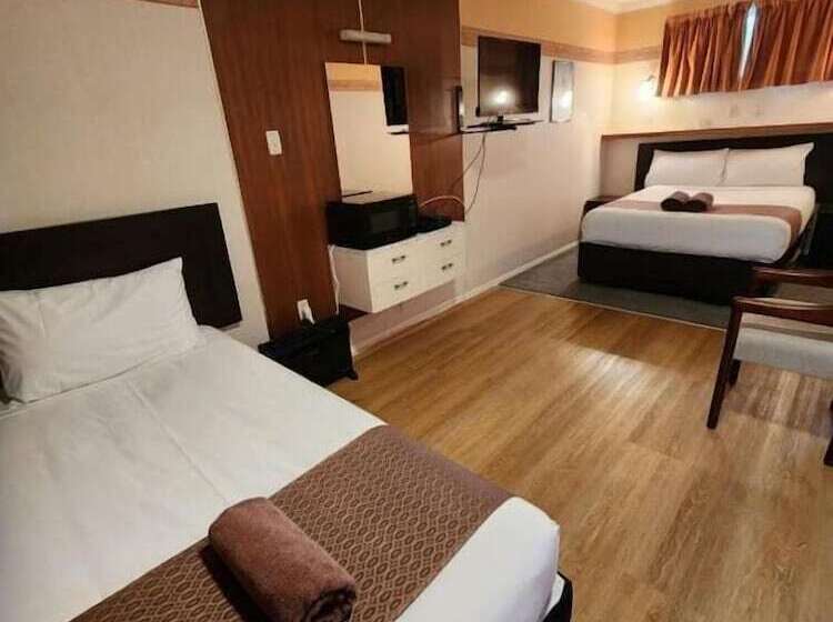 Mayfair Court Motel