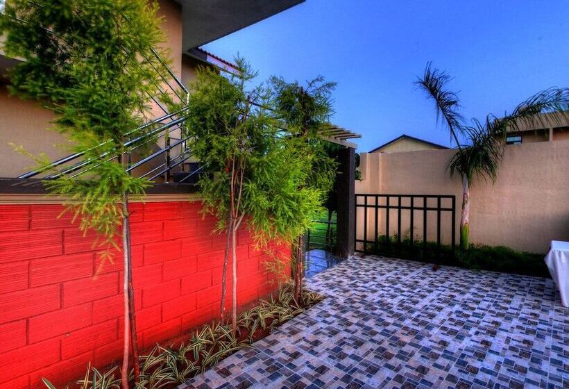 Nijaguna Resorts & Spa