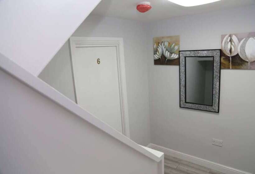 Пансион Room In House   Aa Guest Room5